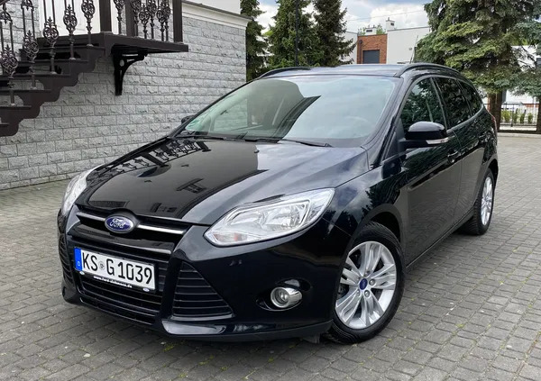 ford poznań Ford Focus cena 26900 przebieg: 82000, rok produkcji 2014 z Poznań